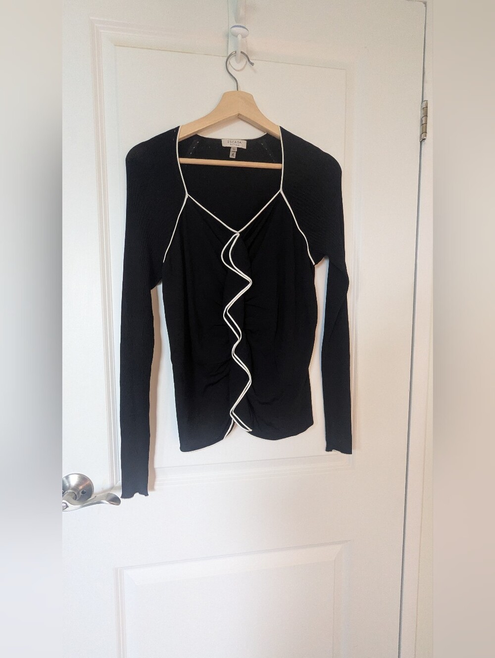 ​Escada Edition Black & White Trim Long Sleeve V-Neck Ruffle Blouse / Top – S 40